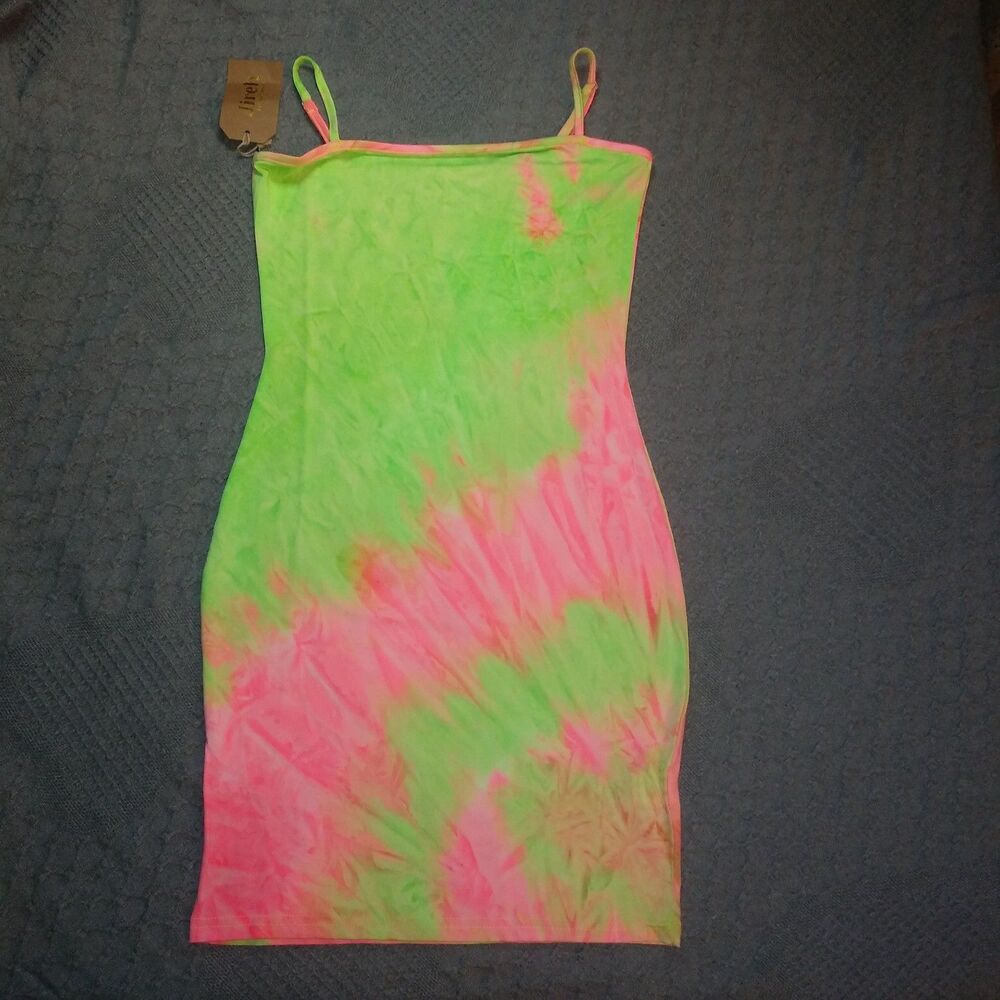 Juniors Sundress New with Tags 70's Bodycon Size Medium boho Tie Dye Resort
